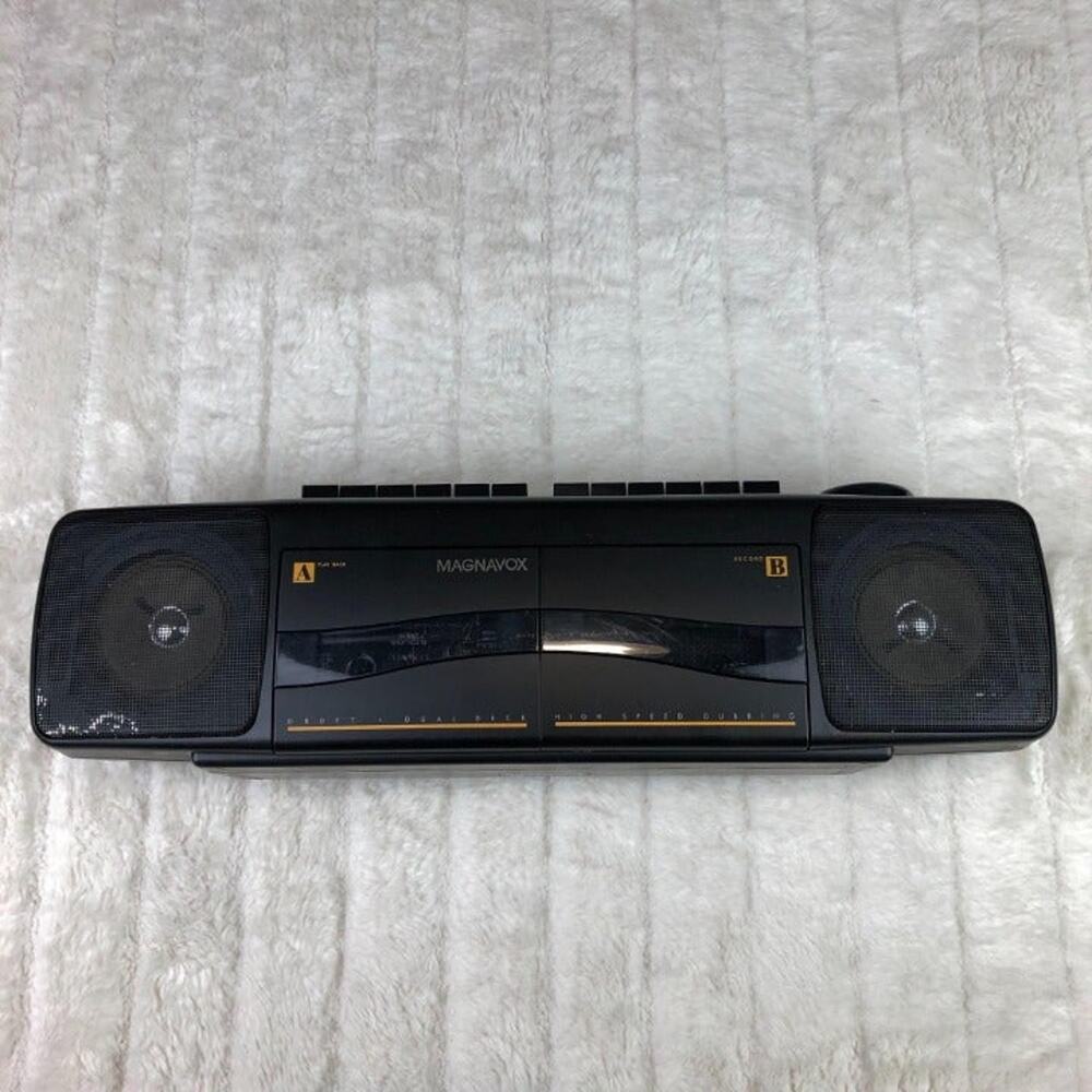 Vintage Magnavox D8097 Radio with Cassette Player